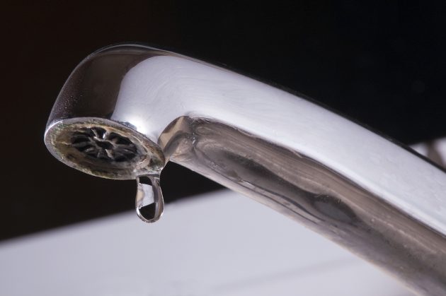 5 Signs There’s Something Wrong With Your Tap Water