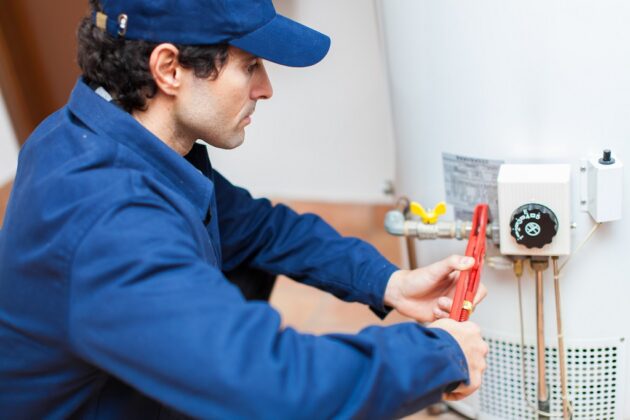 Top Signs You Need a Water Heater Replacement in North Houston