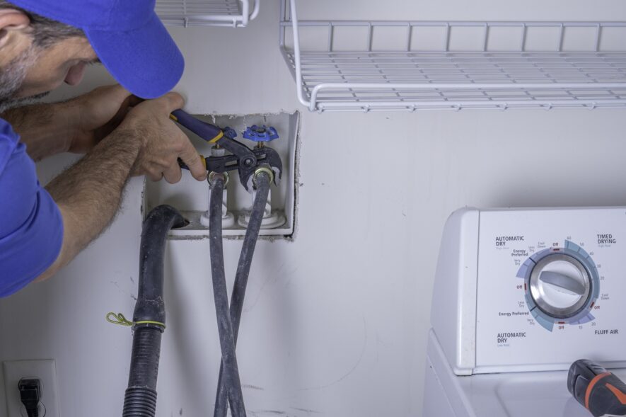 Why Repaired Water Main Sections Sometimes Fail Again At The Connection Points